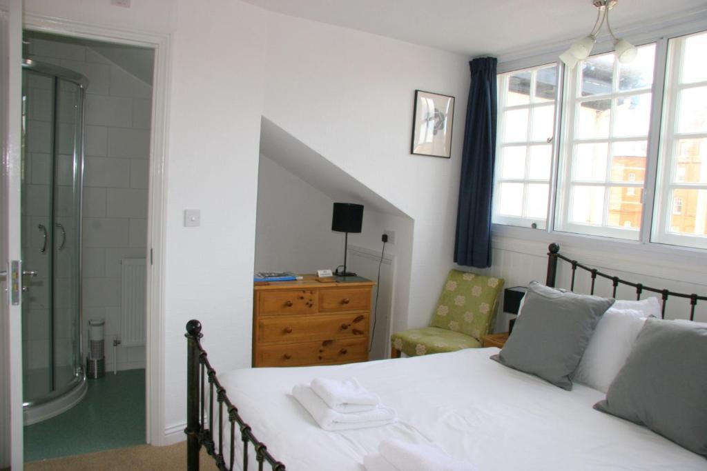 נורוויץ'' Wedgewood Guest House מראה חיצוני תמונה